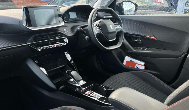 Used Peugeot 2008 50kWh Active Premium Auto 5dr full