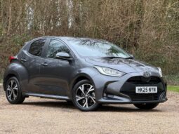 Used Toyota Yaris 1.5 VVT-h Design Hatchback 5dr Petrol Hybrid E-CVT Euro 6 (s/s) (116 ps) full