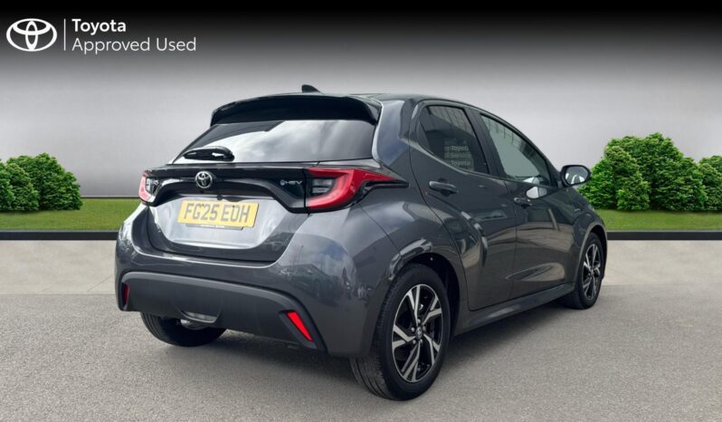 Used Toyota Yaris 1.5 VVT-h Design E-CVT Euro 6 (s/s) 5dr full