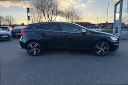Used Volvo V40 1.5 T3 R-Design Edition Auto Euro 6 (s/s) 5dr full