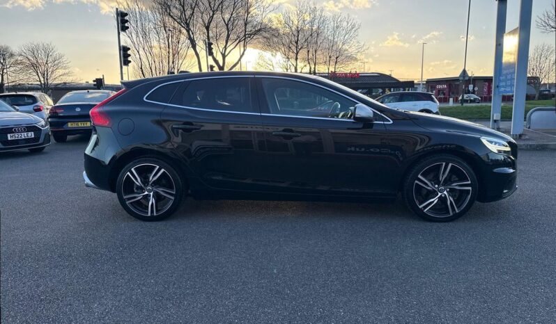 Used Volvo V40 1.5 T3 R-Design Edition Auto Euro 6 (s/s) 5dr full