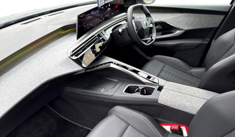 Used Peugeot 5008 73kWh GT Auto 5dr full