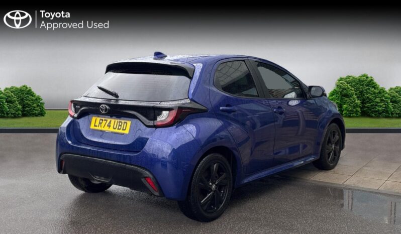 Used Toyota Yaris 1.5 VVT-h Icon E-CVT Euro 6 (s/s) 5dr full