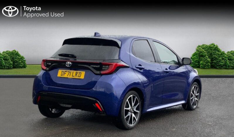 Used Toyota Yaris 1.5 VVT-h Dynamic E-CVT Euro 6 (s/s) 5dr full