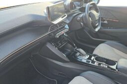 Used Peugeot 208 50kWh GT Auto 5dr full