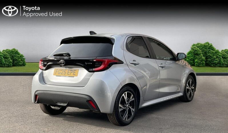 Used Toyota Yaris 1.5 VVT-h Design E-CVT Euro 6 (s/s) 5dr full
