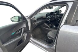 Used Peugeot 2008 50kWh Allure Auto 5dr full