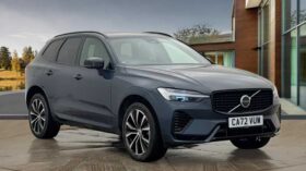 Used Volvo XC60 Recharge Ultimate, T8 AWD plug-in hybrid, Electric/Petrol, Dark