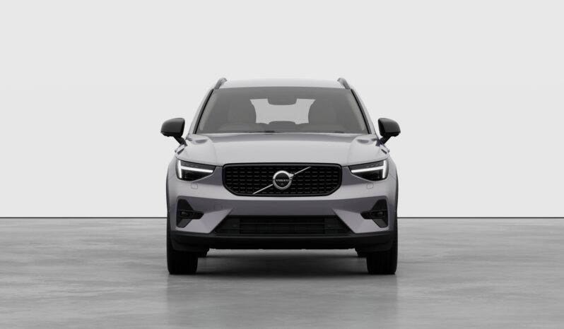 Used Volvo XC40 Plus Pro full