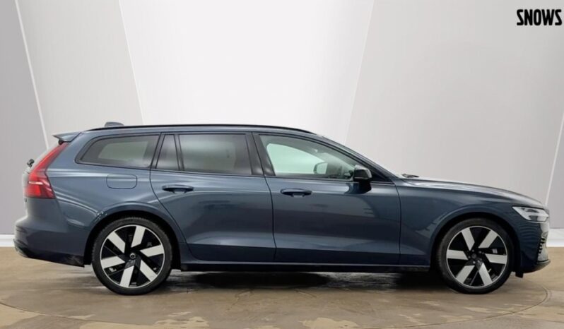 Used Volvo V60 Plus, T6 AWD Plug-in hybrid, Electric/Petrol, Dark full