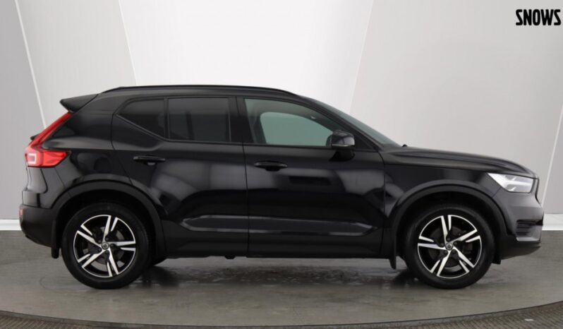 Used Volvo XC40 R-Design, B4 Mild Hybrid full