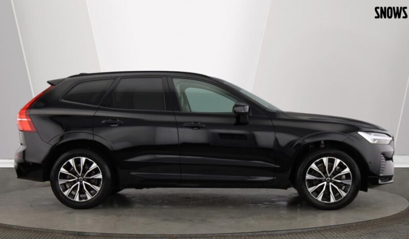 Used Volvo XC60 Plus, B4 mild hybrid, Petrol, Dark full