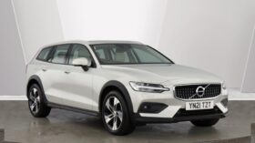 Used Volvo V60 Cross Country Pro, B4 AWD mild hybrid