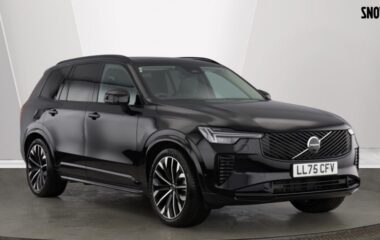 Used Volvo XC90 Plus, B5 AWD Mild hybrid, Petrol, Dark, 7 Seats