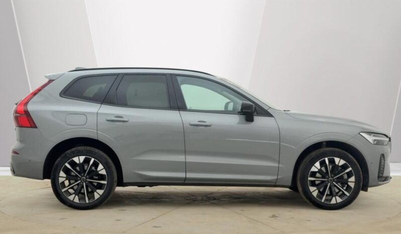 Used Volvo XC60 Ultra, B5 AWD Mild hybrid, Petrol, Dark full