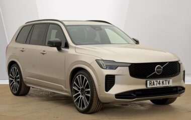 Used Volvo XC90 Ultra, B5 AWD Mild hybrid, Petrol, Dark, 7 Seats