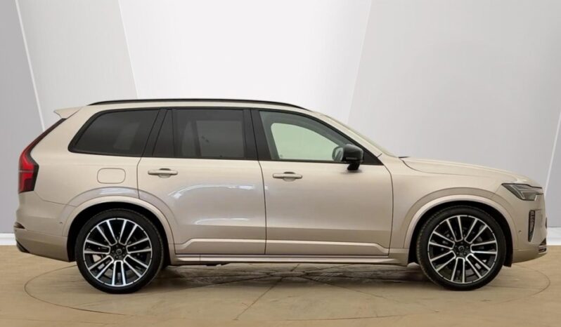 Used Volvo XC90 Ultra, B5 AWD Mild hybrid, Petrol, Dark, 7 Seats full