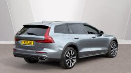 Used Volvo V60 Cross Country Pro, B5 AWD mild hybrid full
