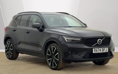 Used Volvo XC40 Ultra, B4 Mild hybrid, Petrol, Dark