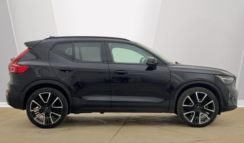 Used Volvo XC40 Ultra, B4 Mild hybrid, Petrol, Dark full