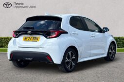 Used Toyota Yaris 1.5 VVT-h Design E-CVT Euro 6 (s/s) 5dr full