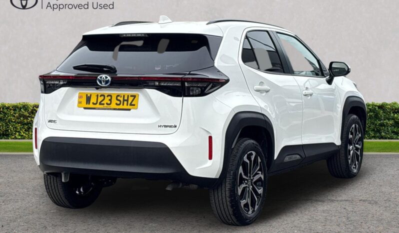 Used Toyota Yaris Cross 1.5 VVT-h Design E-CVT Euro 6 (s/s) 5dr full