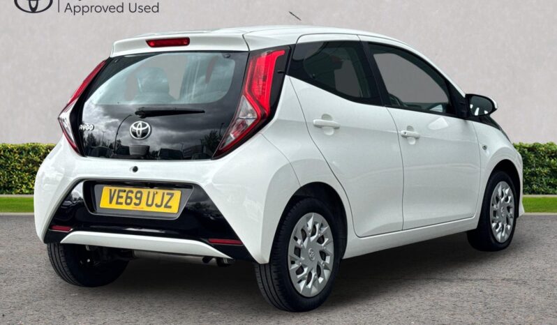 Used Toyota AYGO 1.0 VVT-i x-play Euro 6 5dr full
