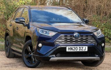 Used Toyota RAV-4 2.5 VVT-h Dynamic SUV 5dr Petrol Hybrid CVT 4WD Euro 6 (s/s) (222 ps)