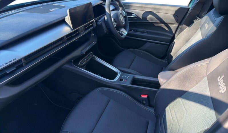 Used Jeep Avenger 54kWh e-Summit Auto 5dr full