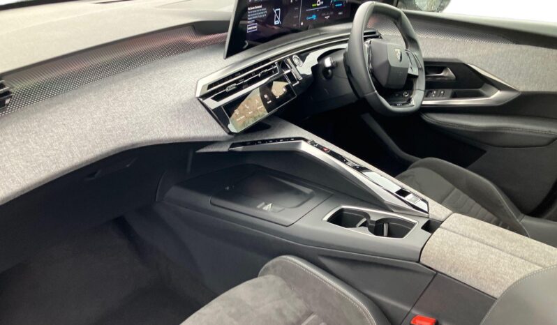 Used Peugeot 3008 73kWh GT Auto 5dr full