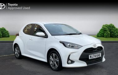 Used Toyota Yaris 1.5 VVT-h Icon E-CVT Euro 6 (s/s) 5dr