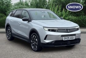 Used Vauxhall Grandland 1.2 Ultimate SUV 5dr Petrol Hybrid e-DCT Euro 6 (s/s) (136 ps)