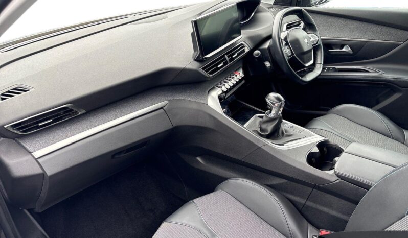 Used Peugeot 5008 1.5 BlueHDi Allure Premium + Euro 6 (s/s) 5dr full