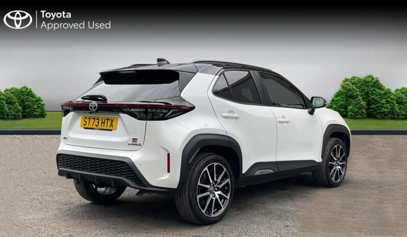 Used Toyota Yaris Cross 1.5 VVT-h GR SPORT E-CVT Euro 6 (s/s) 5dr full