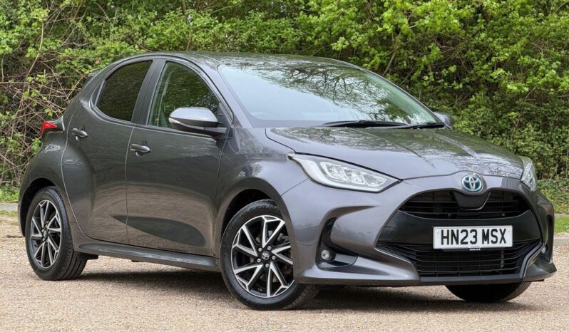 Used Toyota Yaris 1.5 VVT-h Design Hatchback 5dr Petrol Hybrid E-CVT Euro 6 (s/s) (116 ps) full