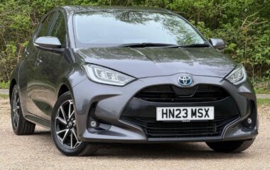 Used Toyota Yaris 1.5 VVT-h Design Hatchback 5dr Petrol Hybrid E-CVT Euro 6 (s/s) (116 ps)