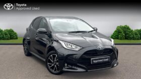 Used Toyota Yaris 1.5 VVT-h Design E-CVT Euro 6 (s/s) 5dr