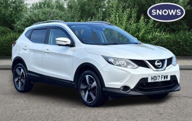 Used Nissan Qashqai 1.2 DIG-T N-Connecta XTRON Euro 6 (s/s) 5dr