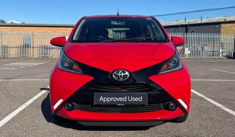 Used Toyota AYGO 1.0 VVT-i x-play Hatchback 5dr Petrol Manual Euro 6 (71 ps) full