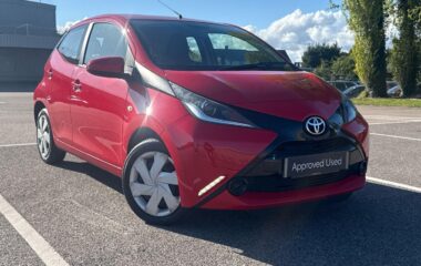Used Toyota AYGO 1.0 VVT-i x-play Hatchback 5dr Petrol Manual Euro 6 (71 ps)
