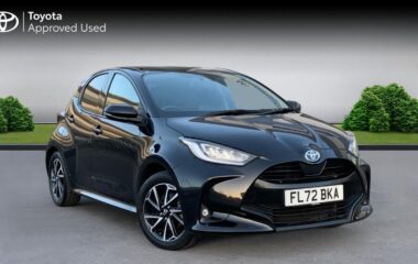 Used Toyota Yaris 1.5 VVT-h Design E-CVT Euro 6 (s/s) 5dr