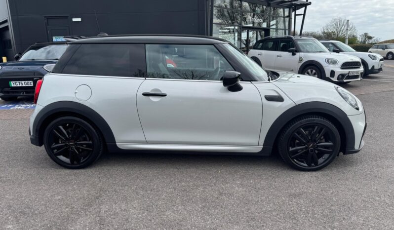 Used MINI Hatch 1.5 Cooper Sport Steptronic Euro 6 (s/s) 3dr full