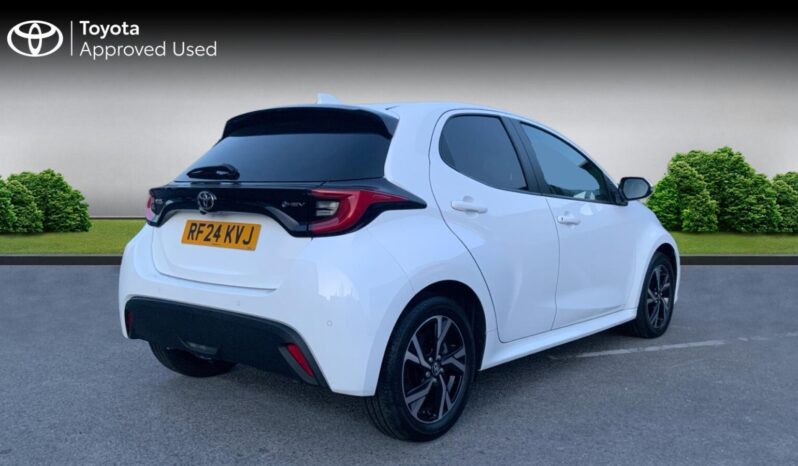 Used Toyota Yaris 1.5 VVT-h Design E-CVT Euro 6 (s/s) 5dr full