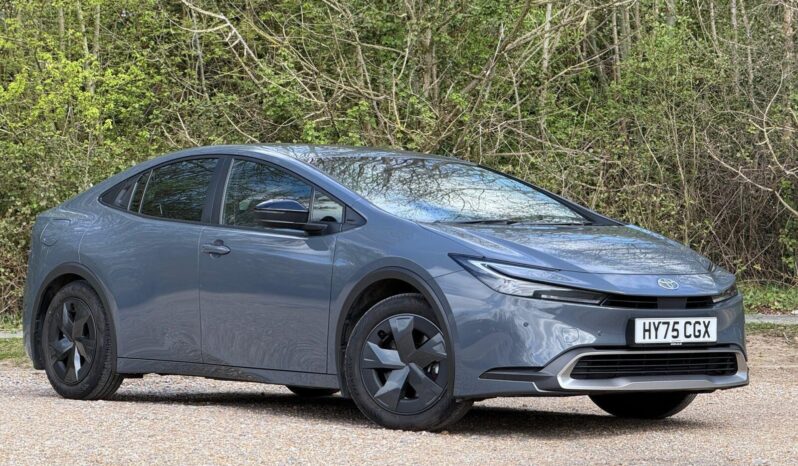 Used Toyota Prius 2.0 13.6kWh Design Hatchback 5dr Petrol Plug-in Hybrid CVT Euro 6 (s/s) (223 ps) full
