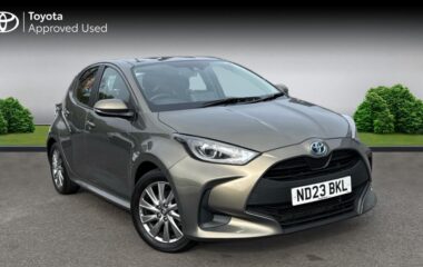 Used Toyota Yaris 1.5 VVT-h Icon E-CVT Euro 6 (s/s) 5dr