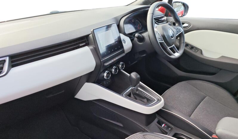 Used Renault Clio 1.6 E-TECH SE Edition Auto Euro 6 (s/s) 5dr full