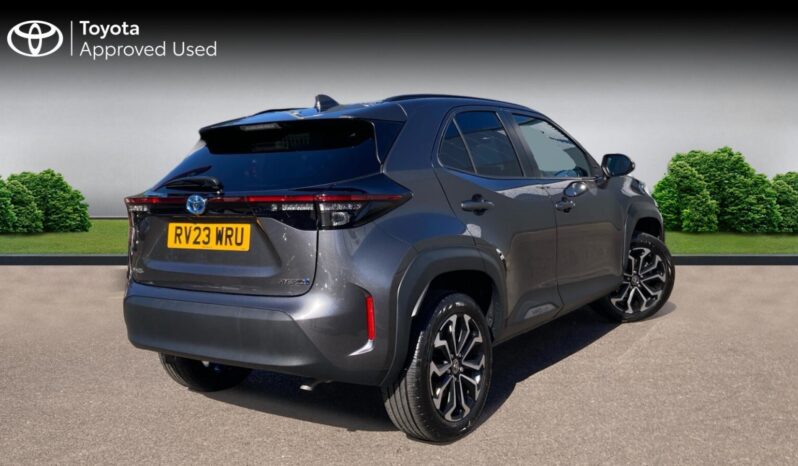 Used Toyota Yaris Cross 1.5 VVT-h Design E-CVT Euro 6 (s/s) 5dr full