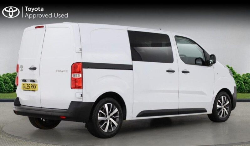 Used Toyota Proace 2.0D Icon Premium Medium Crew Van Double Cab 6dr Diesel Manual MWB Euro 6 (6 Seat) (145 ps) full