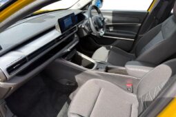 Used Jeep Avenger 54kWh e-Summit Auto 5dr full