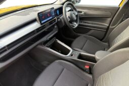 Used Jeep Avenger 54kWh e-Summit Auto 5dr full